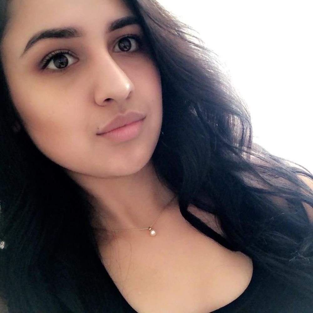 Meet your Posher, Noemi